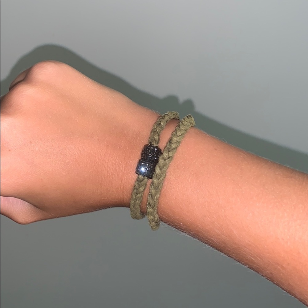 Green double warp braided magnetic clip bracelet